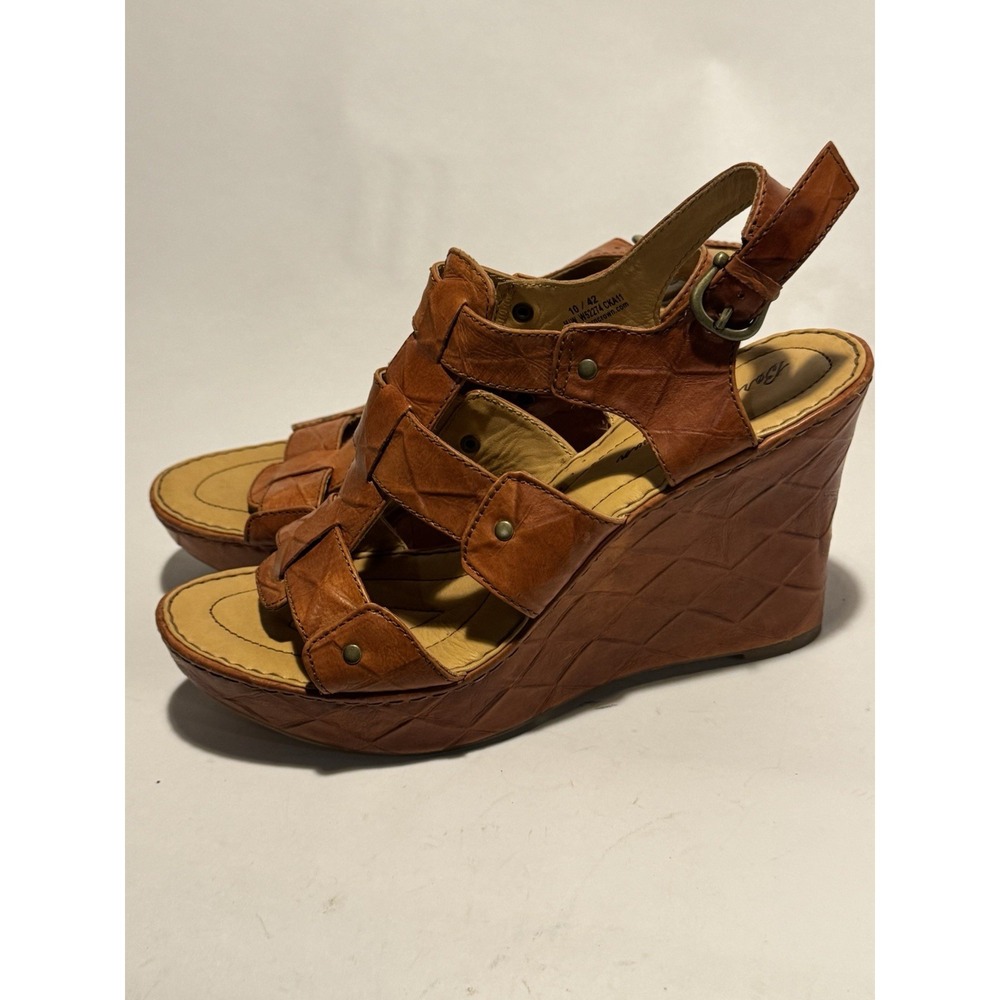 Born Crown Wedges 10 Brown Leather
